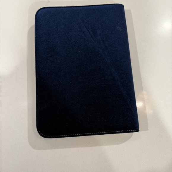 Disney Navy and Gold Folio with Mickey Mouse - Picture 5 of 5